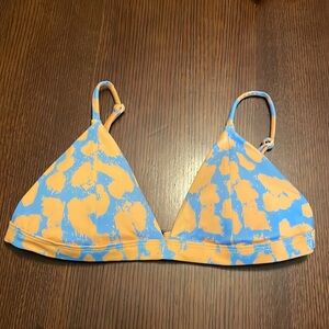 Blackbough Bikini top. Like new. Medium. Lightly padded.